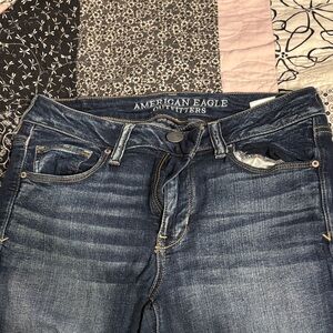 American Eagle Outfitters Women's Skinny Jeans in Dark Blue Wash
